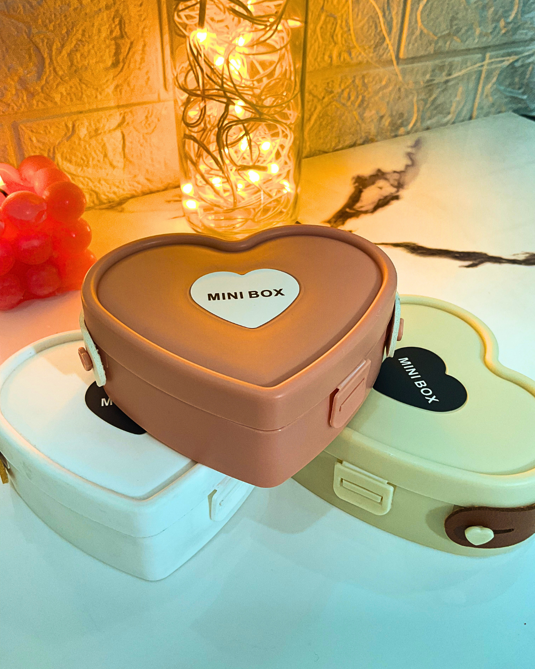 Heart-Shaped Small Jewelry Box Travel Jewelry Case Girls Mini Box for Rings Earrings Necklaces Organizing