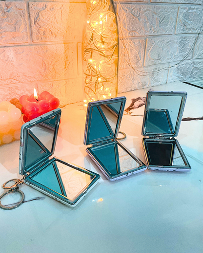 Cute Mini Mirror Wallet Keychain – Aesthetic Coin & Accessory Holder for Girls