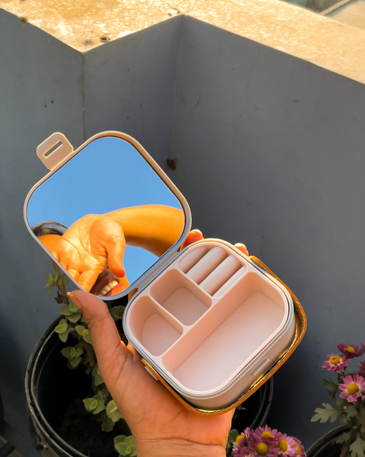 Pink Travel Jewelry Box – Cute Portable Organizer for Rings, Earrings & Necklaces